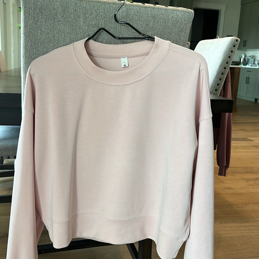 Lululemon Softstreme Perfectly Oversized Cropped Crew Ballet Pink Size 6